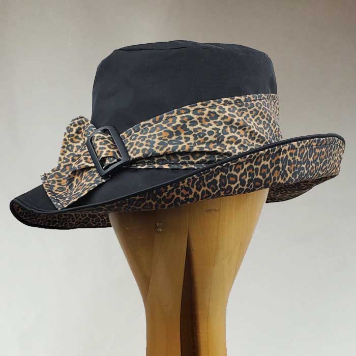 Medium Brim Black Leopard